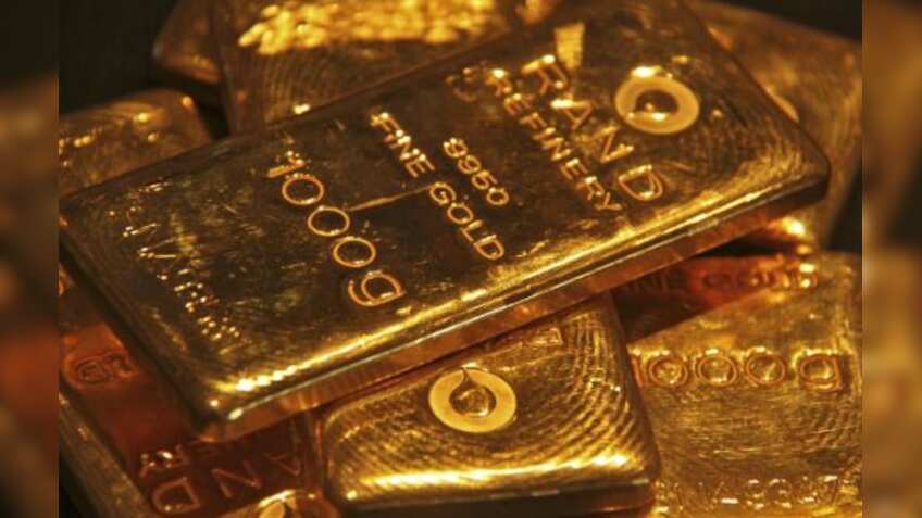 Gold draws support from U.S.-China trade, global downturn fears