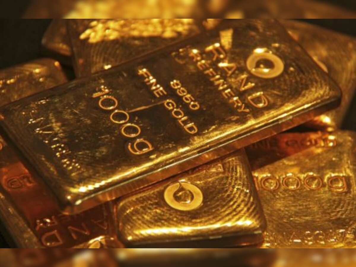 Gold draws support from U.S.-China trade, global downturn