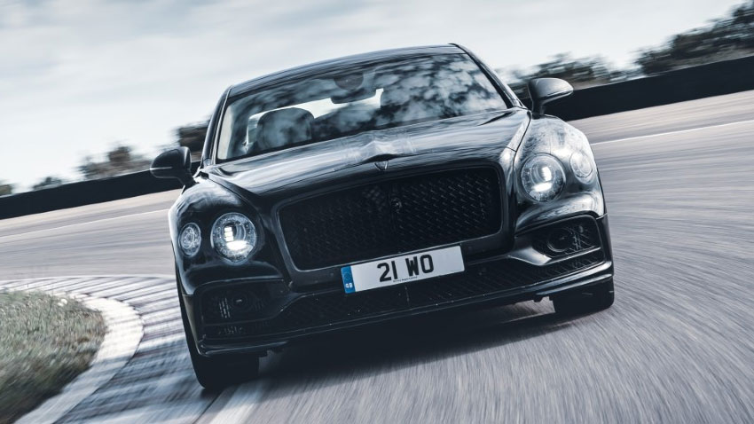 New Bentley Flying Spur with All-Wheel Steering set