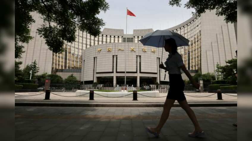 China Central Bank to issue bills in Hong Kong to contain decline in Yuan