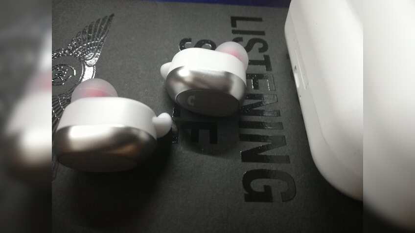 WK Life BD800 earbuds: This budget-friendly smart pair could be your ideal travel buddy