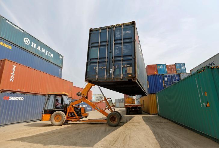 India trade data: Exports up 3.93% in May