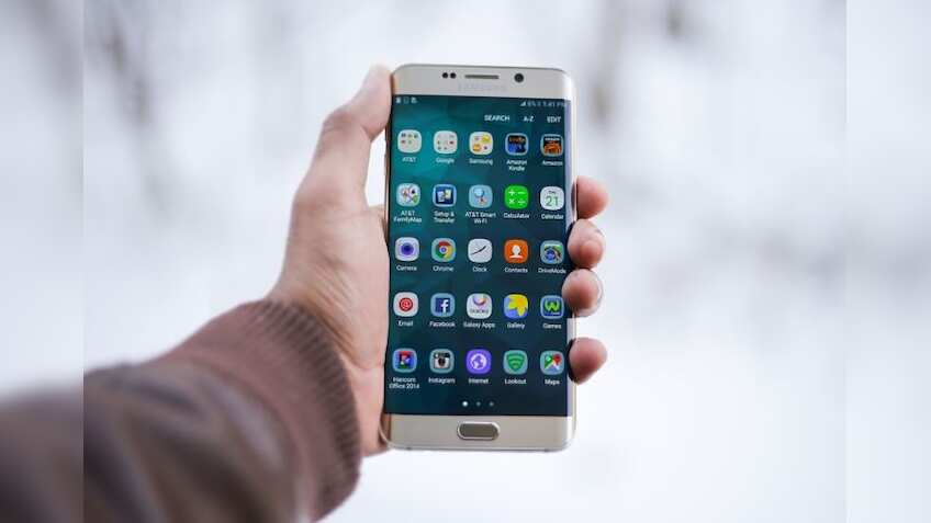 Samsung pushes Galaxy Fold launch beyond July