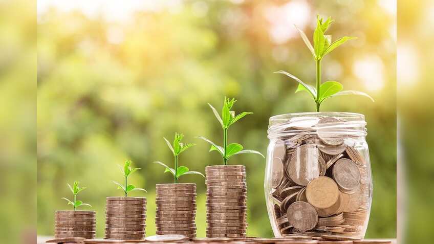 Fed rate decision, trade scenario to set market trend: Analysts