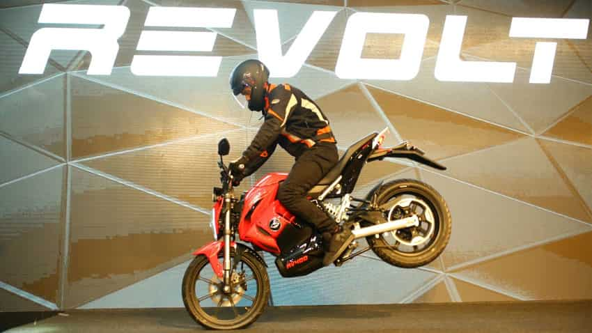 revolt rv 400 ai motorcycle