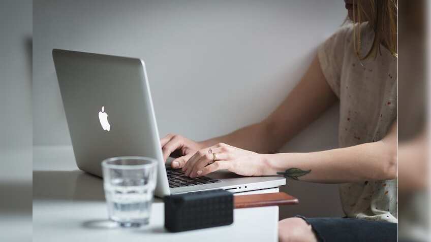 Good news for students! Get Rs 19,000 off on Apple MacBook