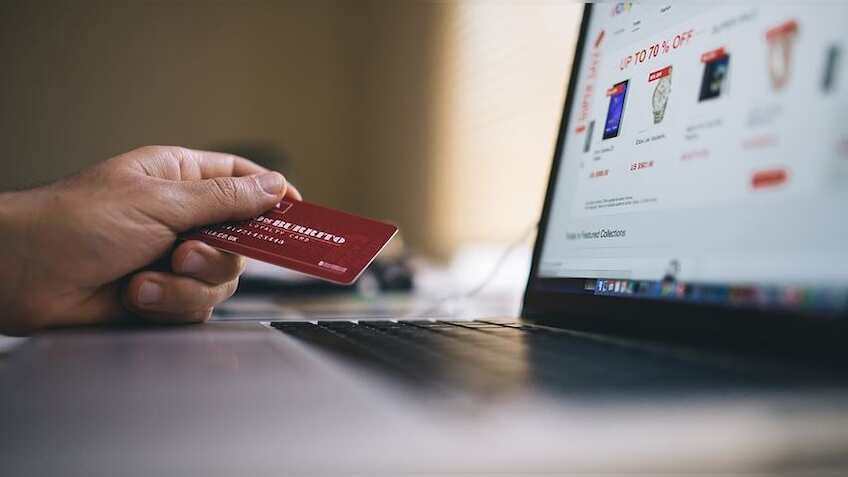 SBI credit card tips against frauds, bank ATM Pin, OTP scams: prevent money loss from hackers