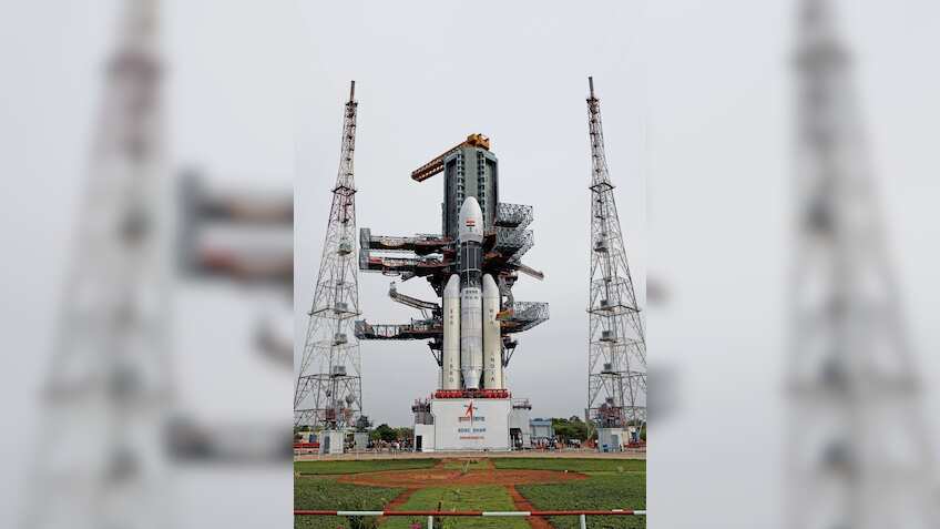 Chandrayaan-2: Carrying Indian flag to Moon top priority for Twitterati