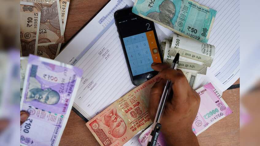 7th Pay Commission Latest News today: DA hike for Central Government Employees expected; Know how it is calculated