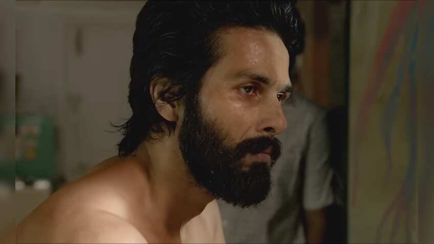 Kabir Singh box office collection: Shahid Kapoor-Kiara Advani film competes with Super30