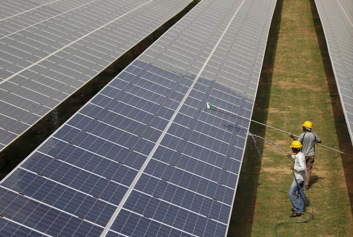 Renewable Energy: RK Singh gives nod for early regulatory approval of 66.5 GW RE projects