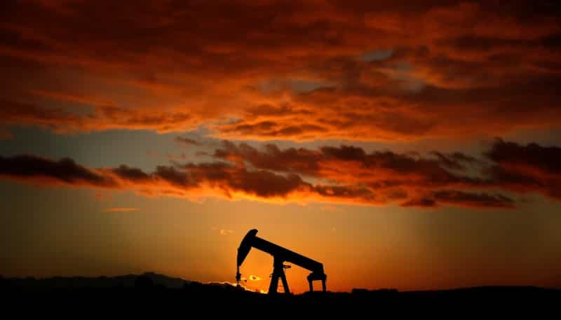 Oil prices gain on US inventory drop, Middle East tensions