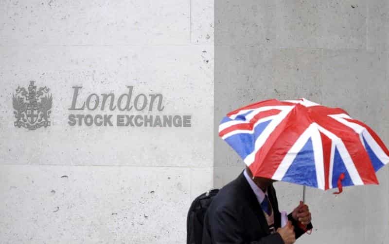 London Stock Exchange says it is in talks to buy data analytics provider Refinitiv for $27bn