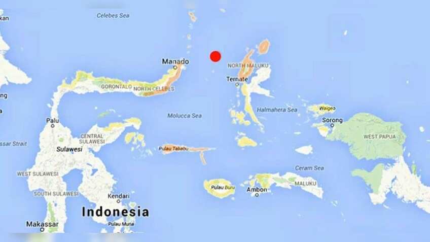 Earthquake in Indonesia: 7.4 magnitude quake hits west coast; tsunami WARNING raised; Jakarta shaken, panic grips public