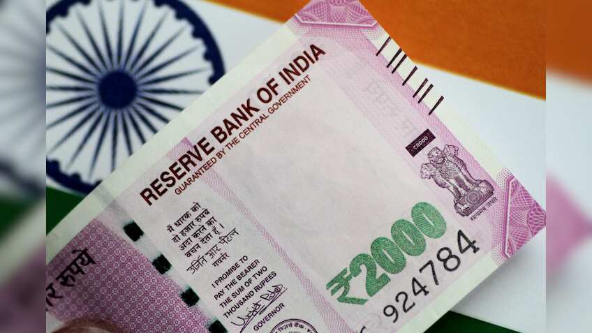 35 bps RBI repo rate cut: Indian rupee to hit 69 or 72-mark? Here's where INR is headed