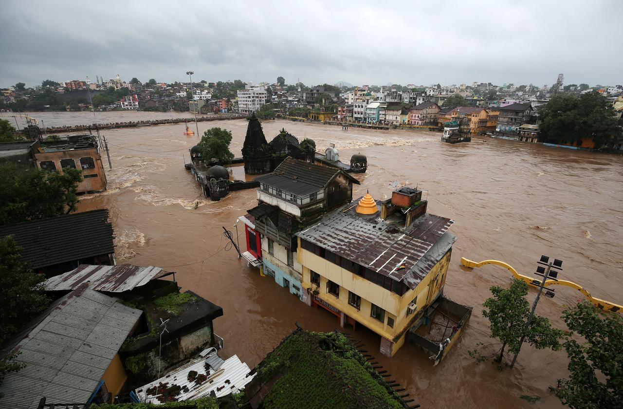 Maharashtra flood update: Heavy rains lead to flooding in Kolhapur; Just rooftops visible in some areas