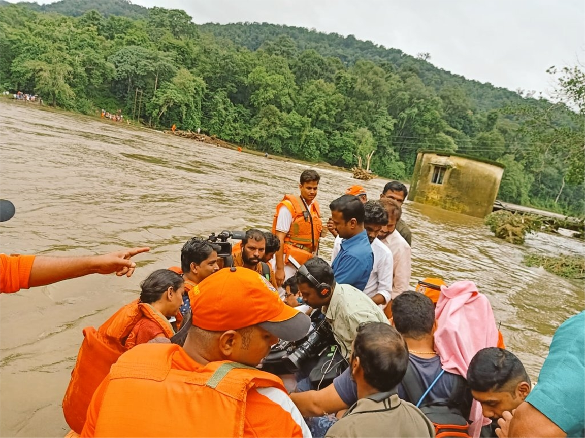 Kerala Floods Claim 42 Lives Over 1 Lakh In Relief Camps Rail And Air