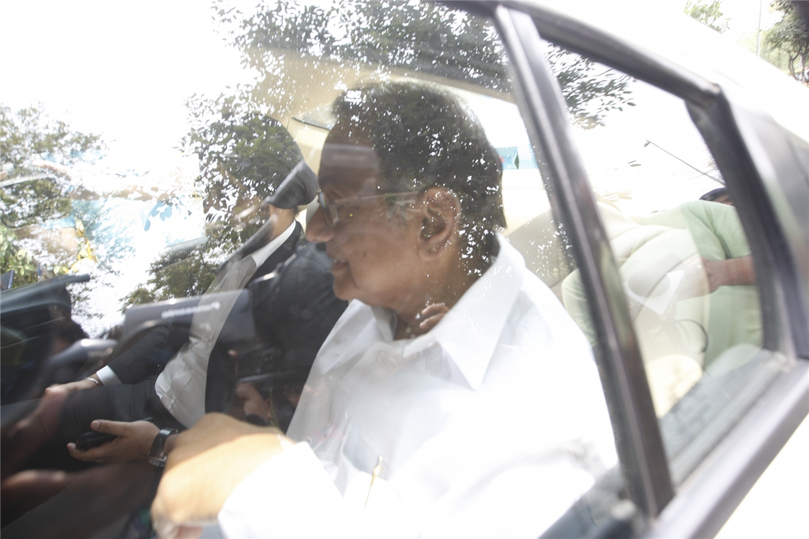 As sleuths quiz Chidambaram, CBI HQ turns into a fortress 