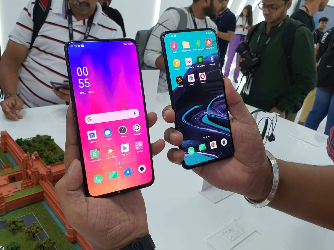 Oppo Reno 2 with 'shark fin' selfie camera, Snapdragon