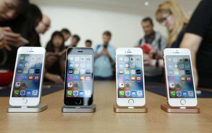 Apple's cheaper iPhone SE successor may arrive next year