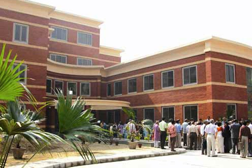 Delhi University, IITs Madras, Kharagpur declared Institutions of Eminence