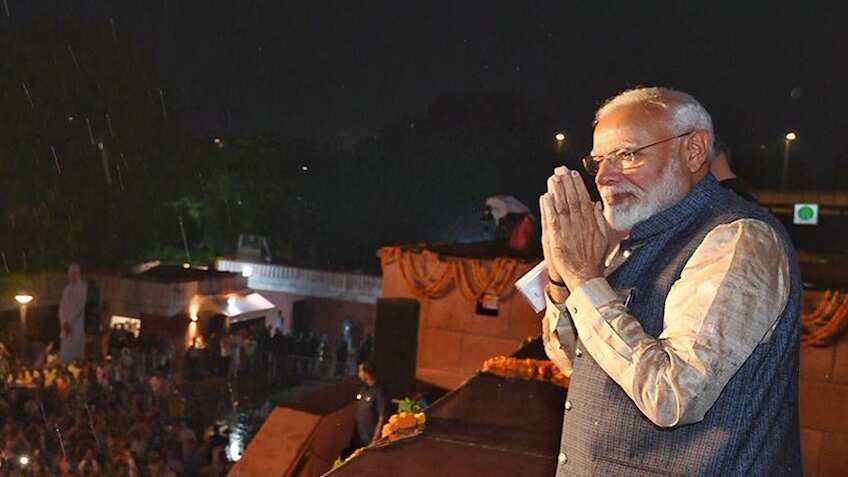 What Modi wrote in visitor's book after Ganesha darshan 