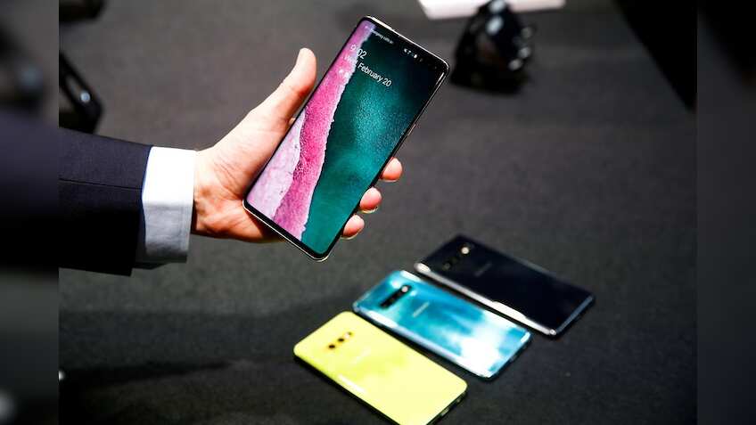 Online smartphone sales in India grow by 26% in Q2 of 2019; Xiaomi captures around 46% space 