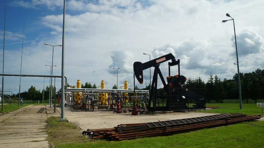 Oil prices jump 12% after attack at Aramco