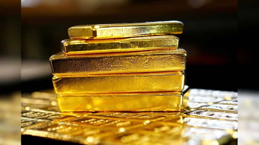  Gold rises as investors wait for US Fed policy decision today