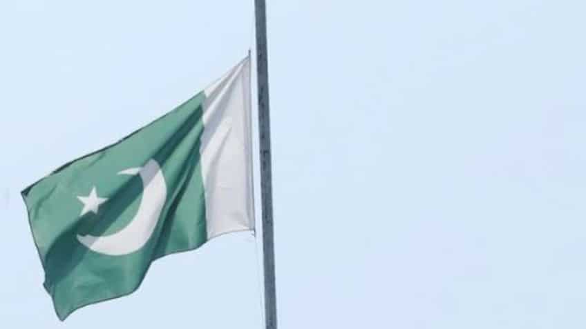 Pakistan's foreign direct investment nosedives