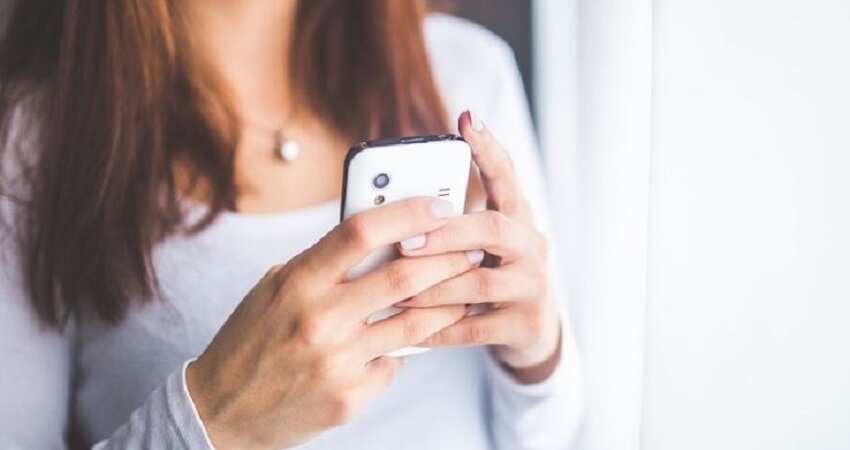 Beware! Don't fall for banking, mobile frauds: 5 ways to stay safe