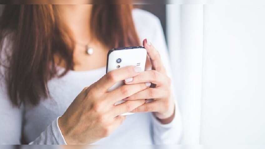 Beware! Don't fall for banking, mobile frauds: 5 ways to stay safe