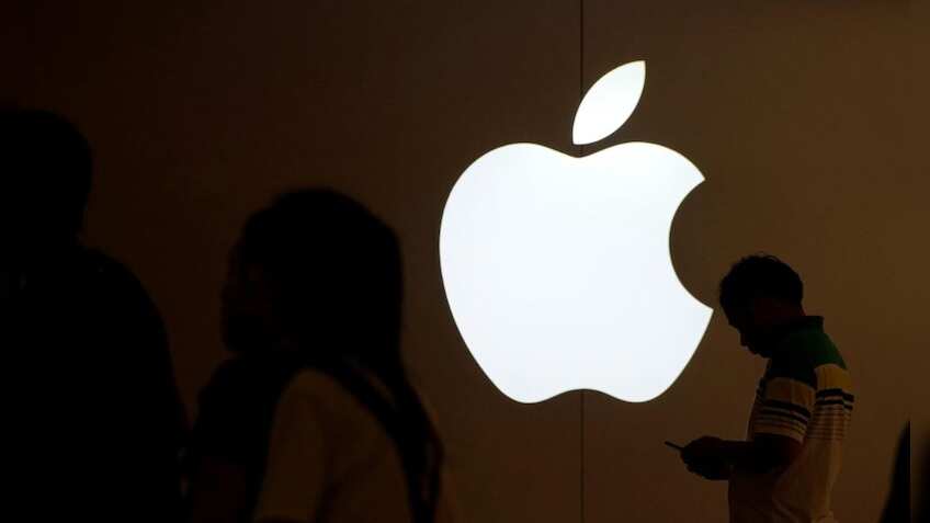 Apple starts selling Microsoft's Xbox controller