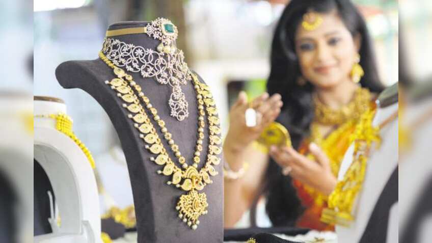 Dhanteras 2019: Buying gold? Wait! First, KNOW THIS to make MORE MONEY by earning higher returns