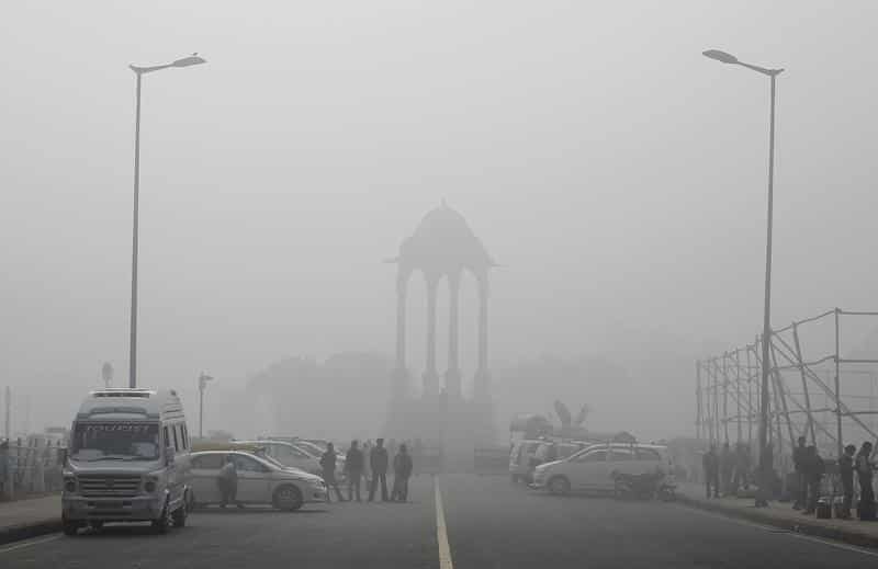 Toxic smog in Delhi emerging a new challenge for airlines