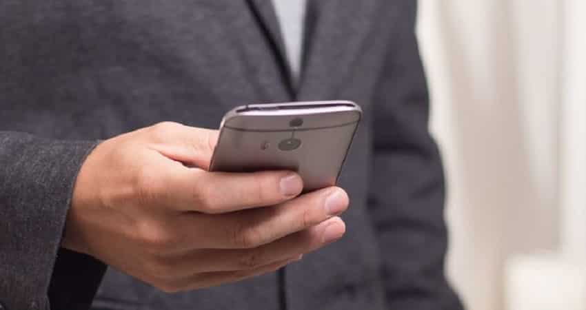 Facebook, Twitter users alert! Android apps accessed your personal data; here's what you should know
