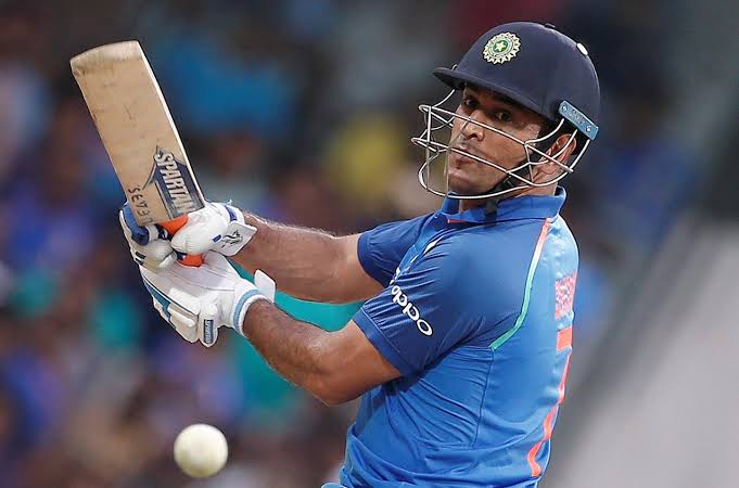 MS Dhoni should also be made an accused in Amrapali scam, demand complainants