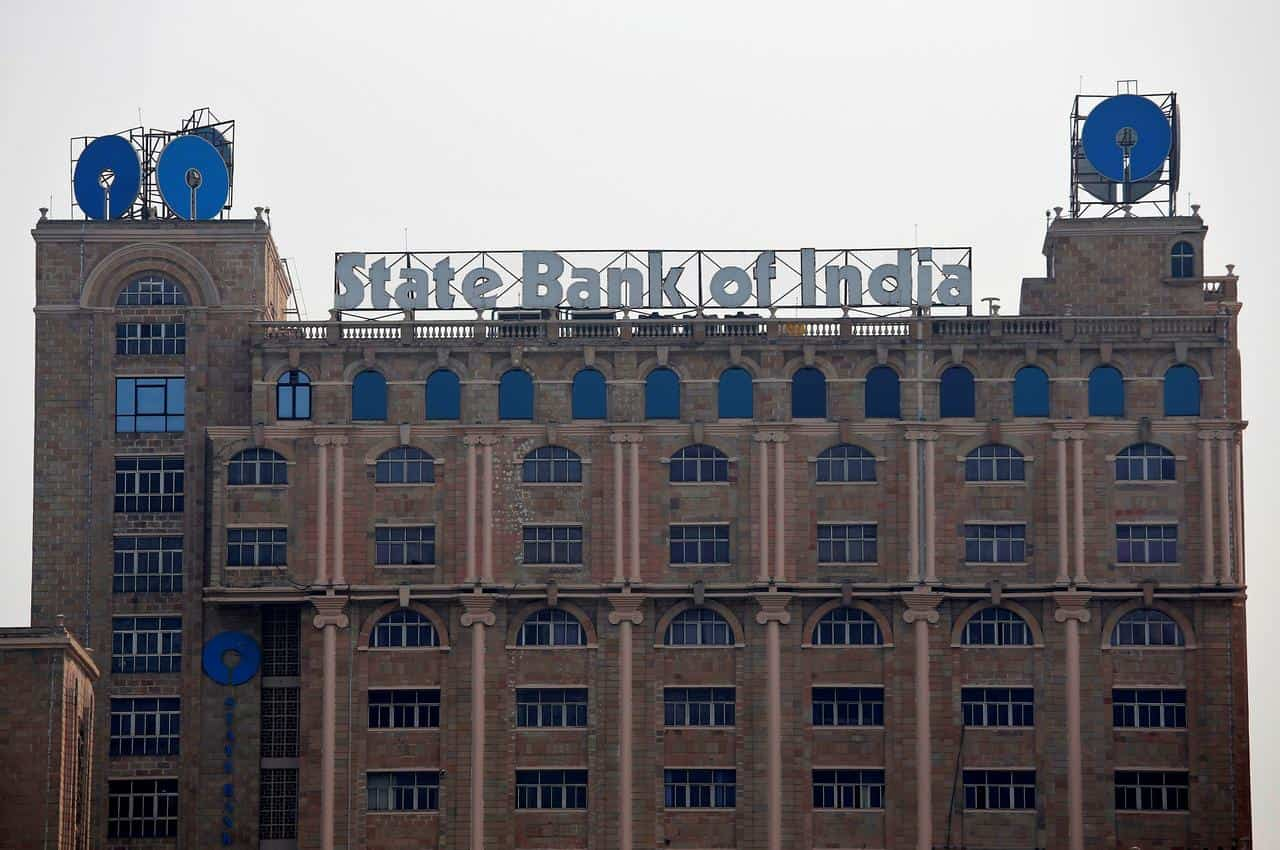 SBI cuts lending rate by 10 bps; Check SBI online at sbi ...