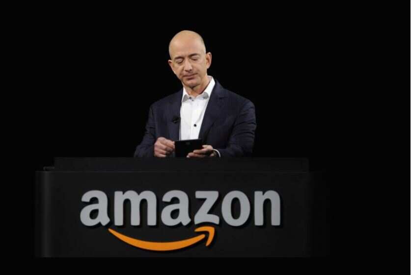 Bezos thanks  employees, shoppers for funding space habit