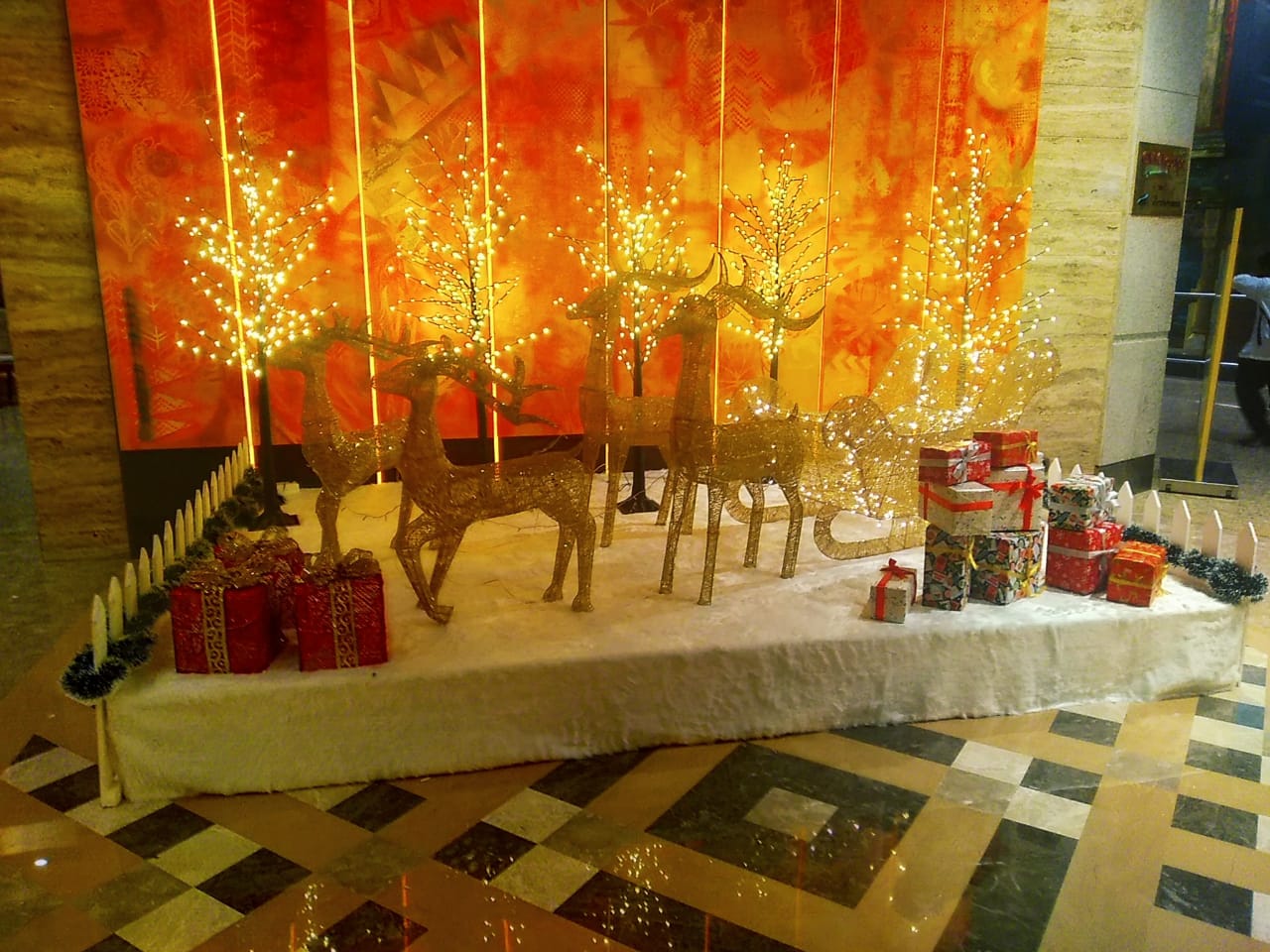 Mumbai Airport rings in Christmas cheer with carols and more