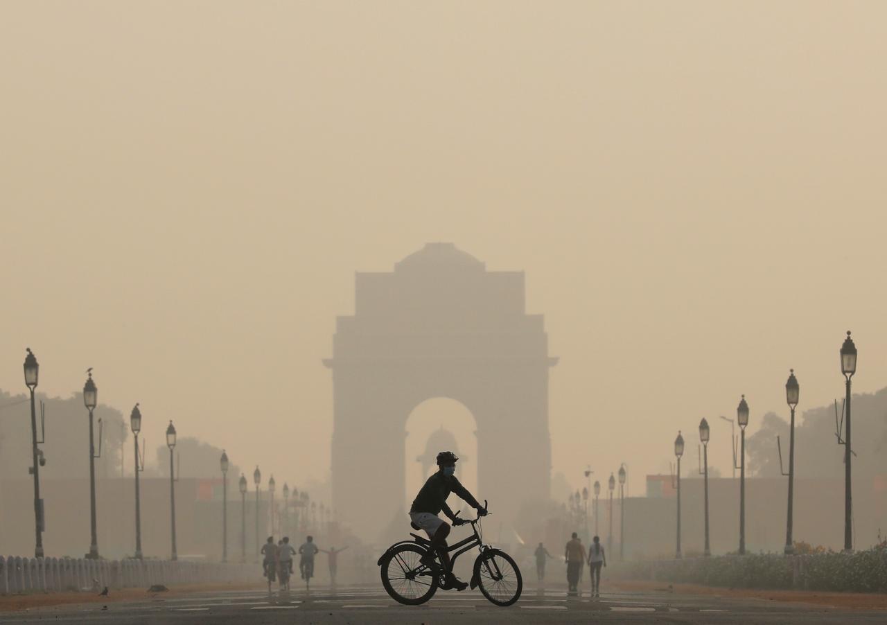 Weather today: 'Unusual spell' of cold wave grips
