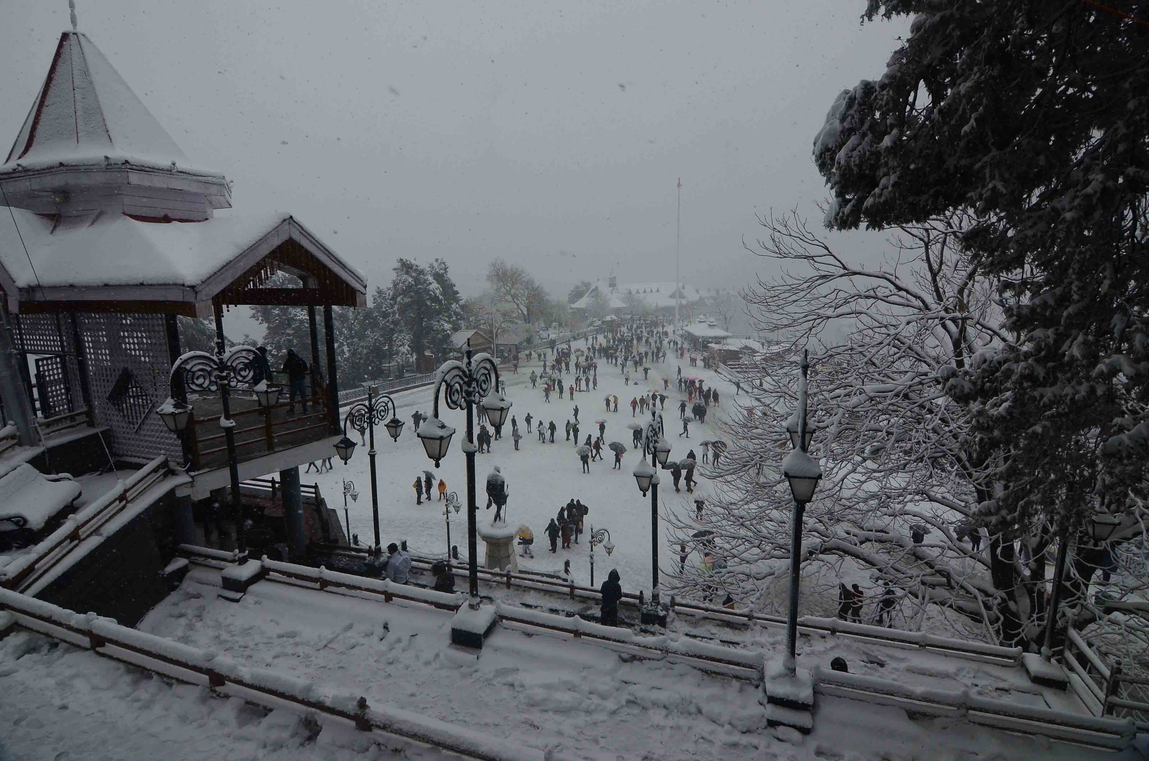 Snowfall in Shimla Check out these beautiful pictures of city; they