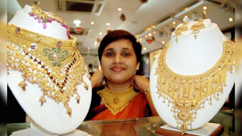 Gold Price: Yellow metal firms on renewed US-Iran tensions, eyes fifth weekly gain