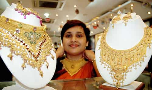 Gold Price Today: Yellow metal rate falls as stocks rise