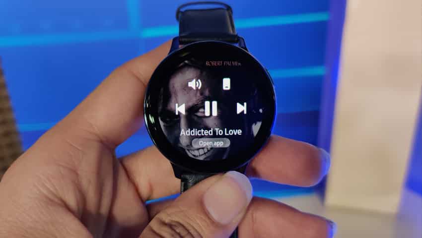 2) Samsung Galaxy Watch Active 2