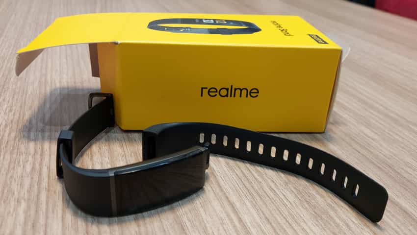 Realme Band features