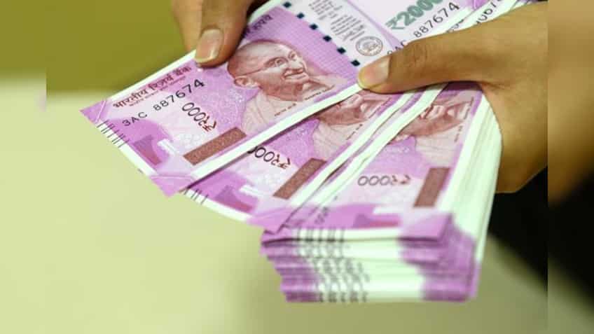 Want to become rich in Coronavirus hit economy? Top 5 Warren Buffett inspired money-making tips