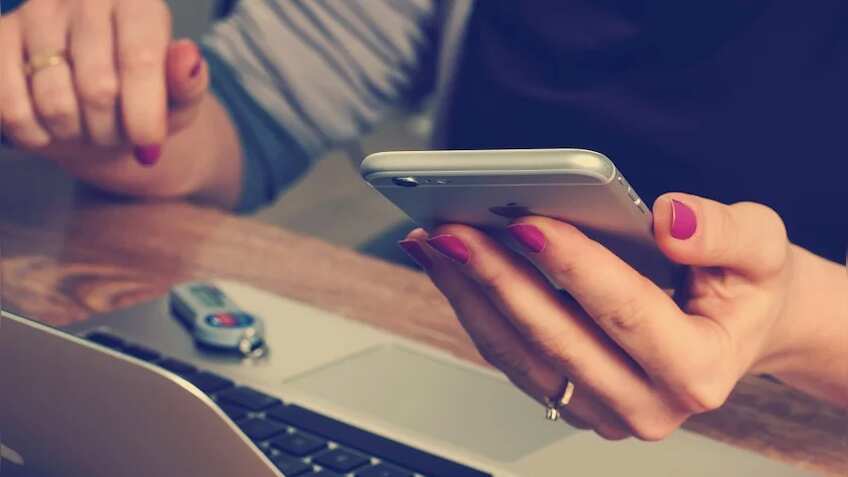 Android, iOS users alert! These apps are allegedly secretly collecting ...