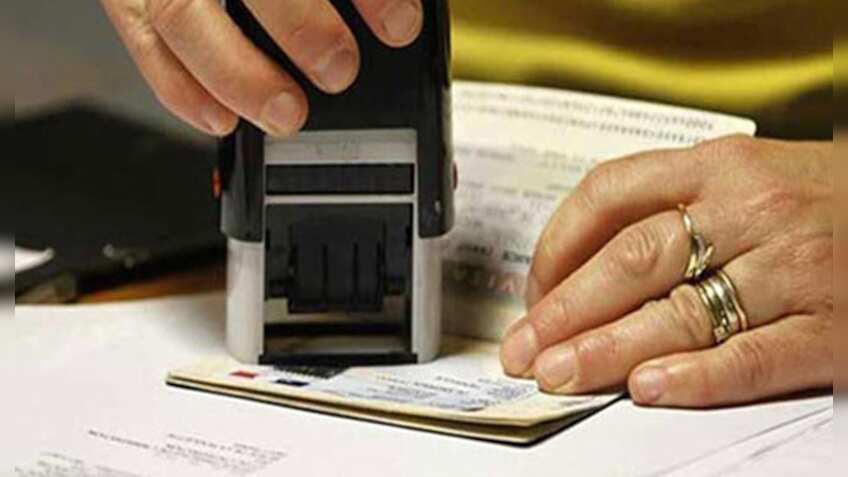 US H1B visa programme to be paused after job loss amidst layoffs?US H1B visa programme to be paused after job loss amidst layoffs?