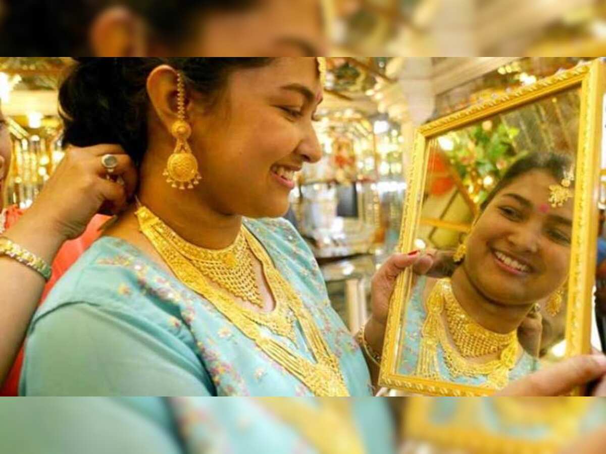 Gold price near all-time high! Experts predict Rs